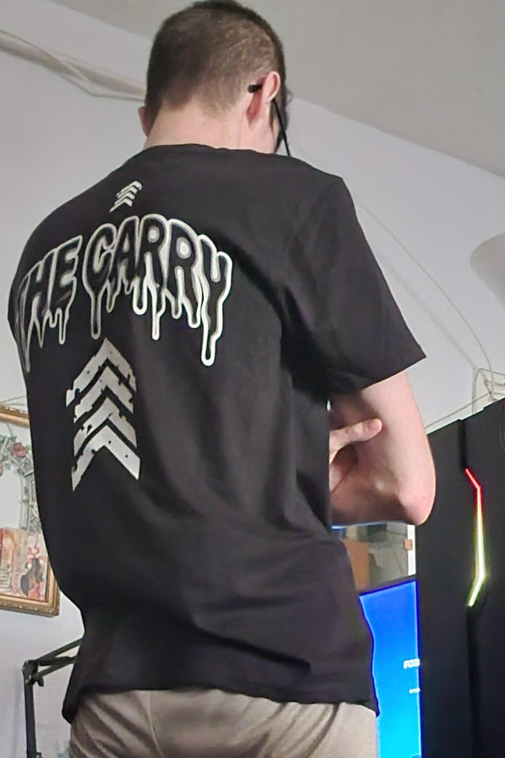 The Carry🔥 🐜🔥(Férfi póló Fekete)